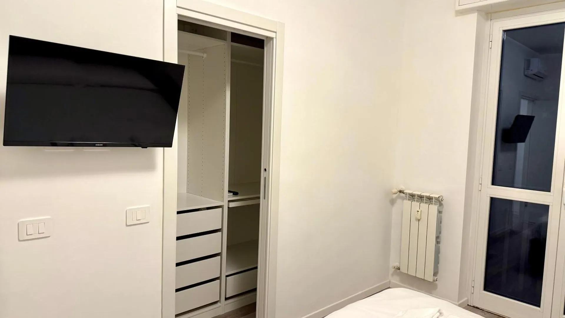 Apartament Seventh Floor 5 Min From San Siro Mediolan Włochy